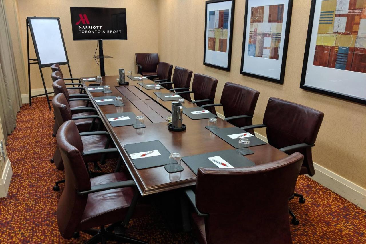 Toronto Airport Marriott Hotel Bagian luar foto