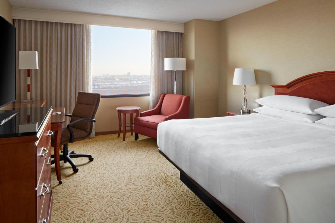 Toronto Airport Marriott Hotel Bagian luar foto