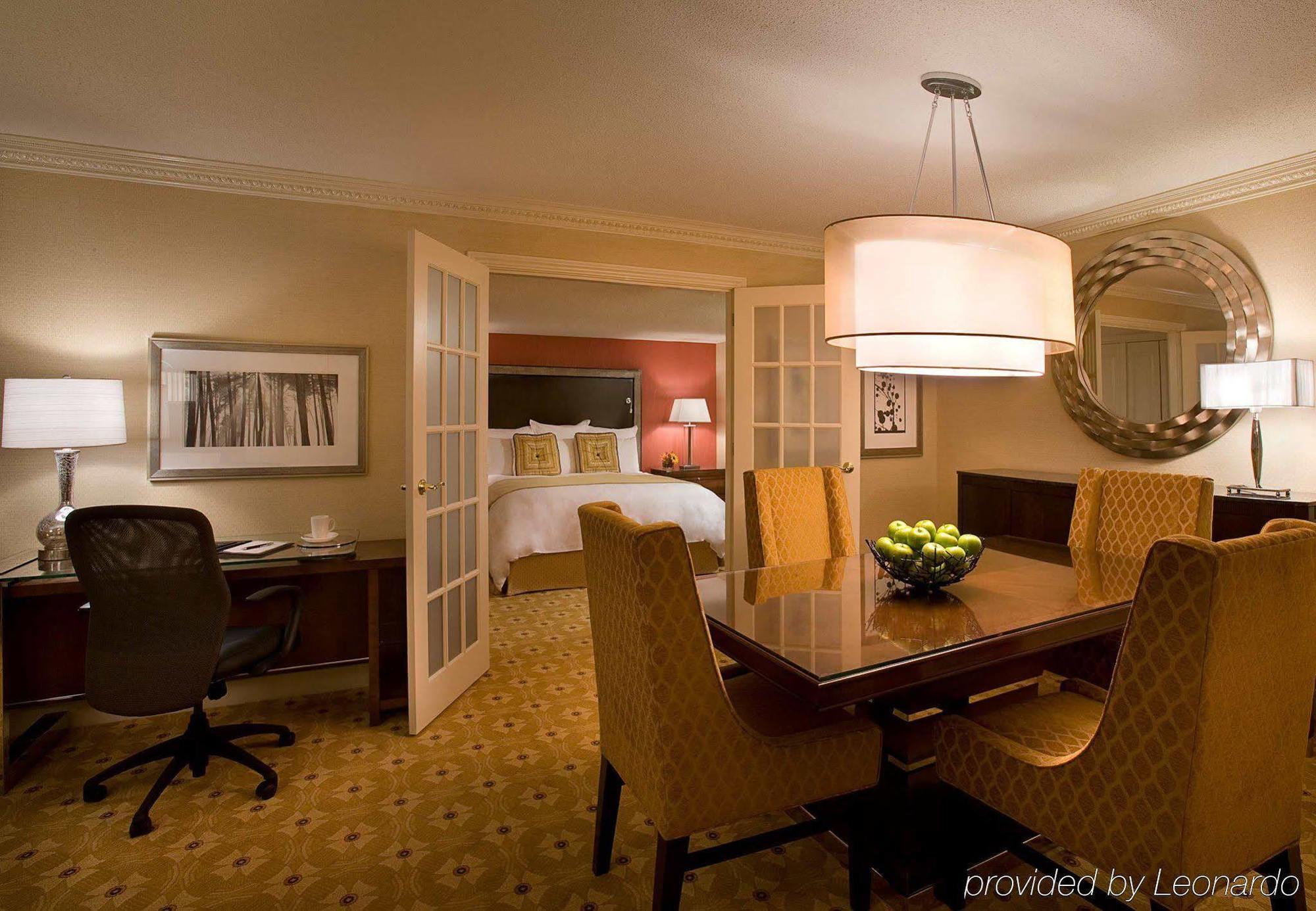 Toronto Airport Marriott Hotel Ruang foto