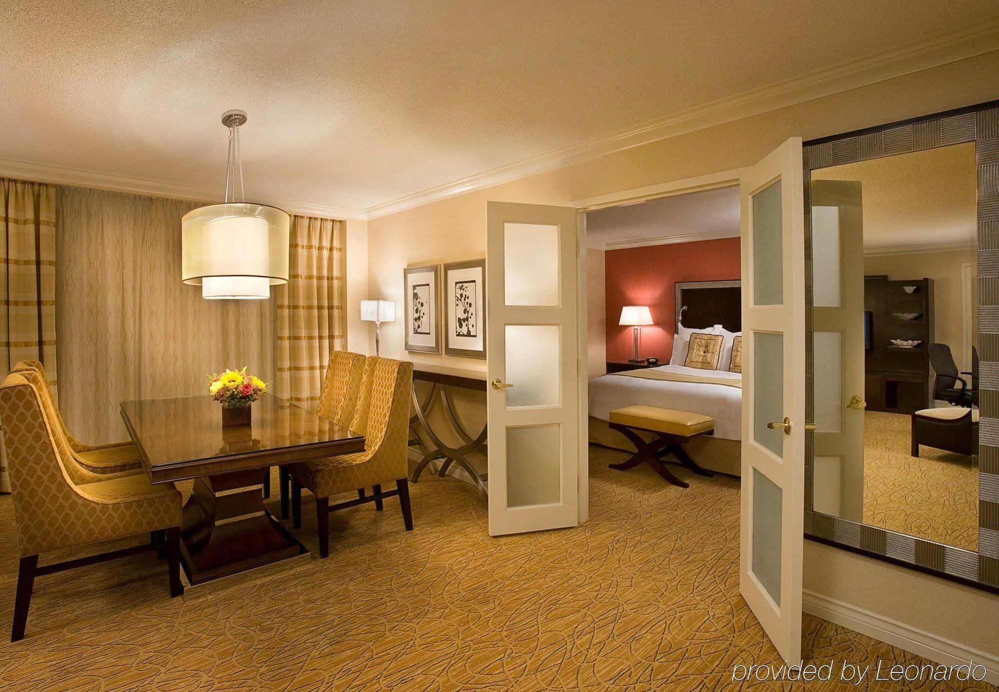 Toronto Airport Marriott Hotel Ruang foto