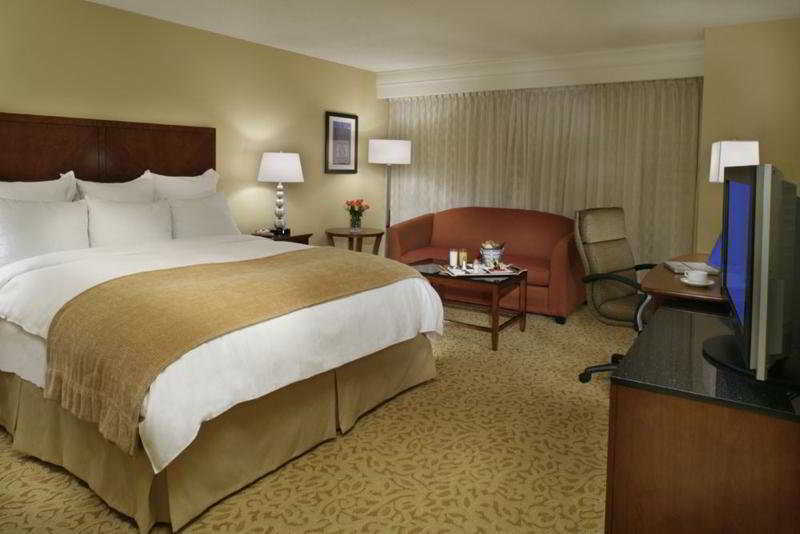 Toronto Airport Marriott Hotel Bagian luar foto